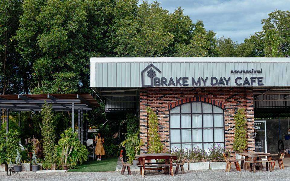 BRAKE MY DAY CAFE