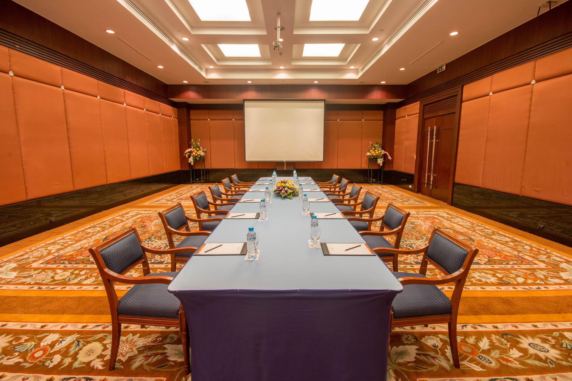 Grand Pacific Sovereign Resort & Spa