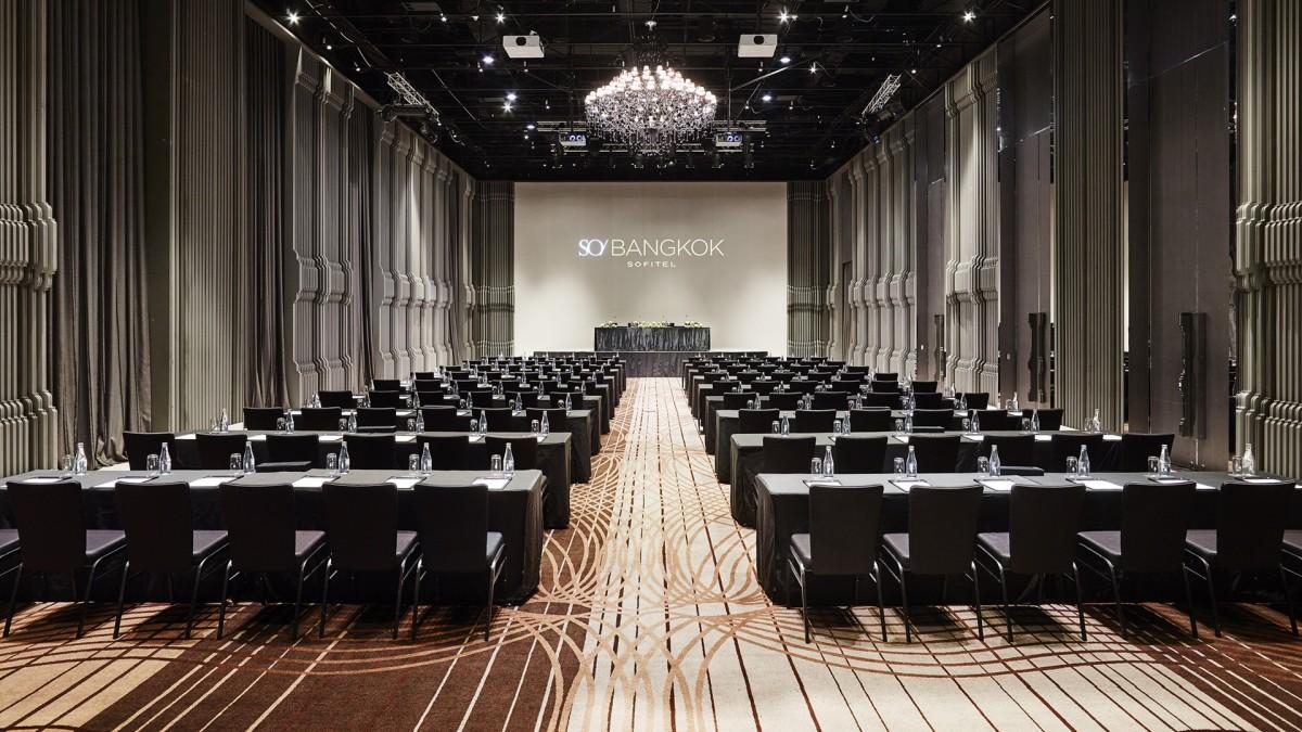 ห้องประชุมขนาดใหญ่ สไตล์นีโอคลาสสิค