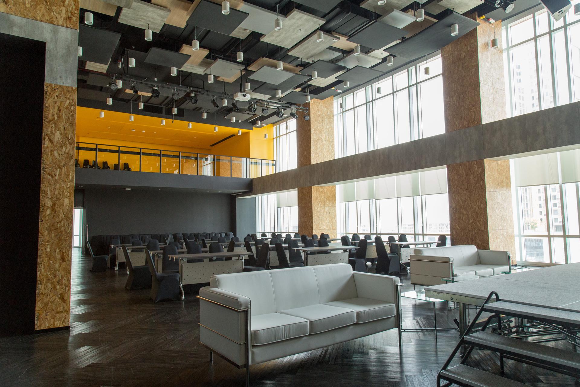 ห้องประชุมขนาดใหญ่ The Knowledge Exchange:KX