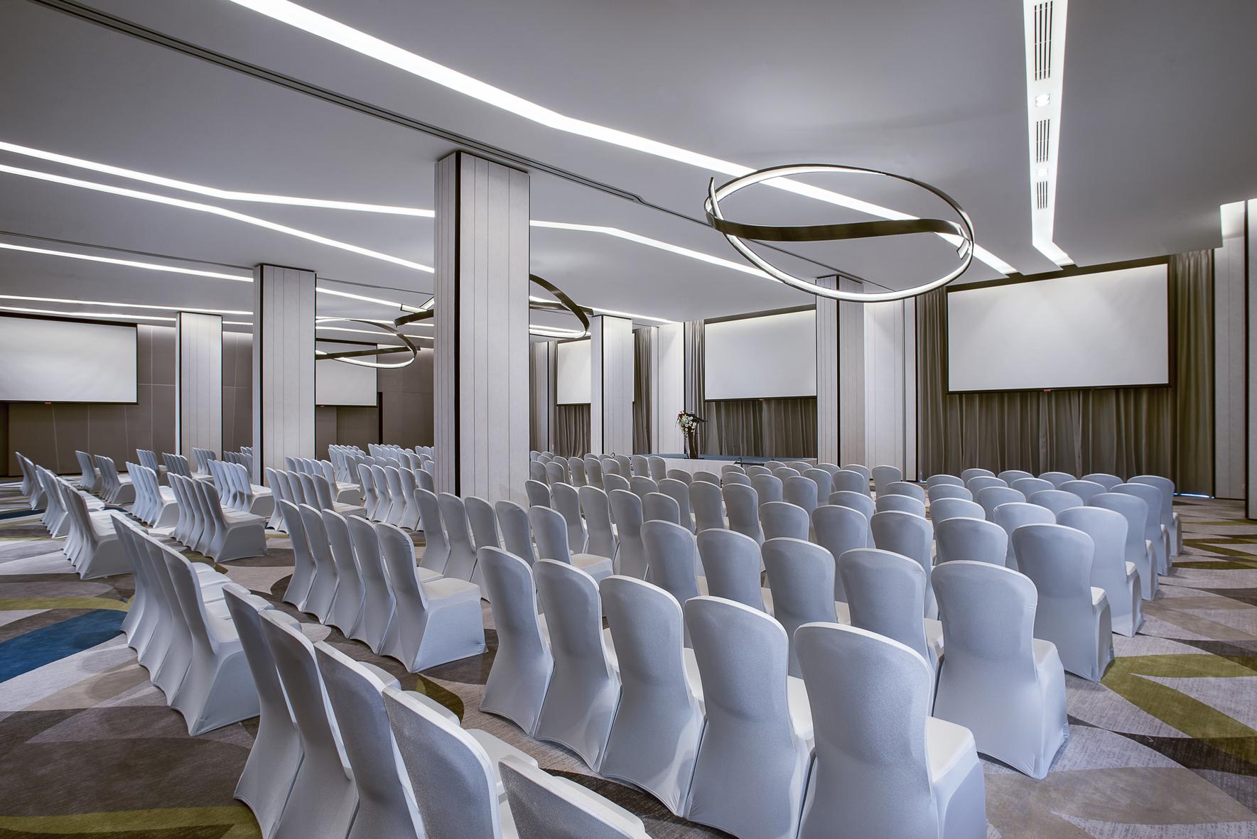 ห้องประชุมขนาดใหญ่ Benjasiri Grand Ballroom