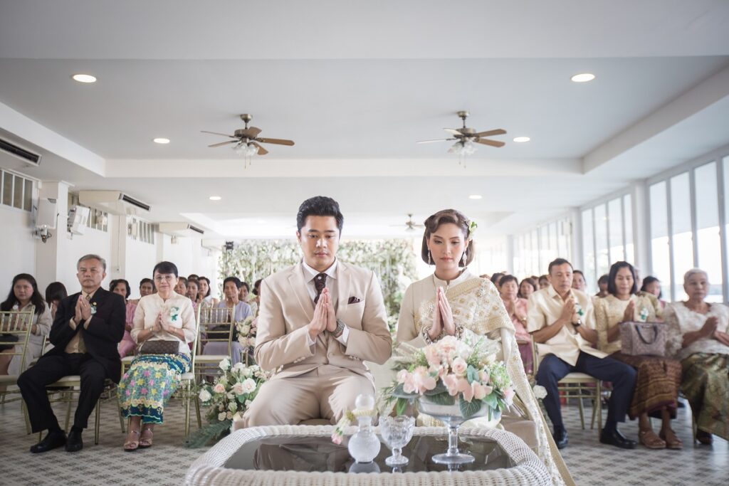 จัดงาน แต่งงาน