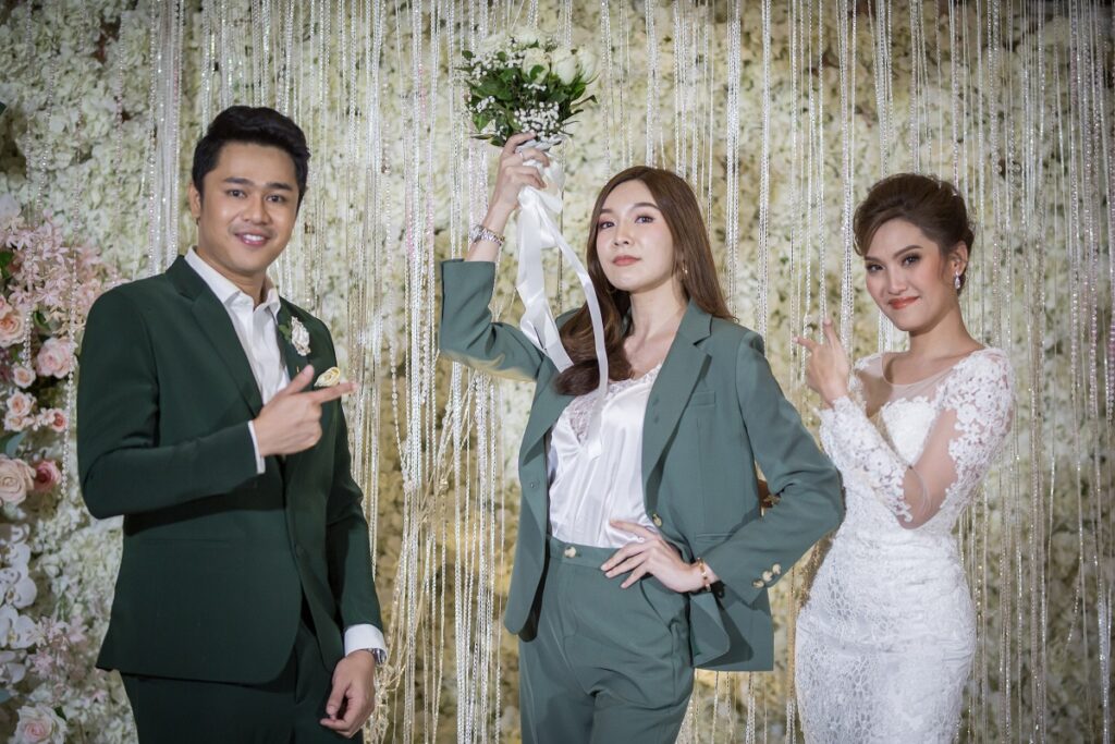 แต่งงาน เรือนประกายเพชร