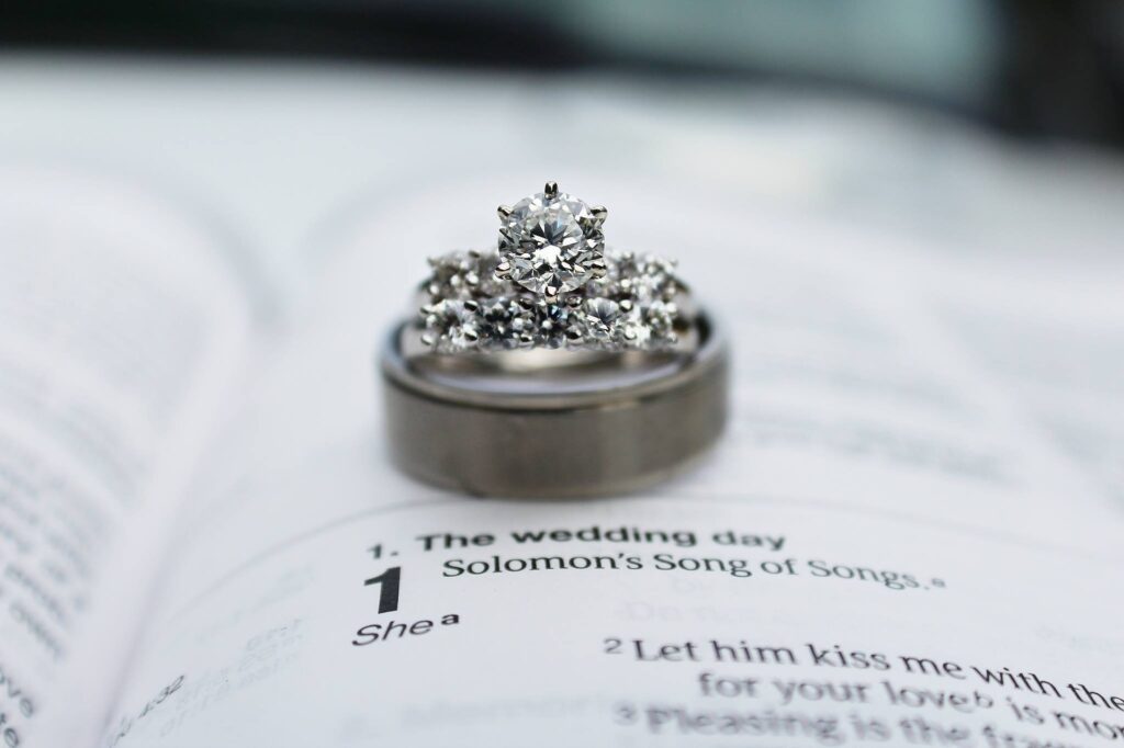 3 Stone ring