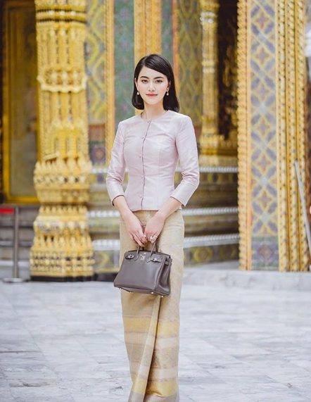 ชุดไทยแต่งงาน สวยปัง มีออร่า ตามฉบับสาวไทย