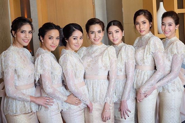 ชุดเพื่อนเจ้าสาว ธีมชุดไทย