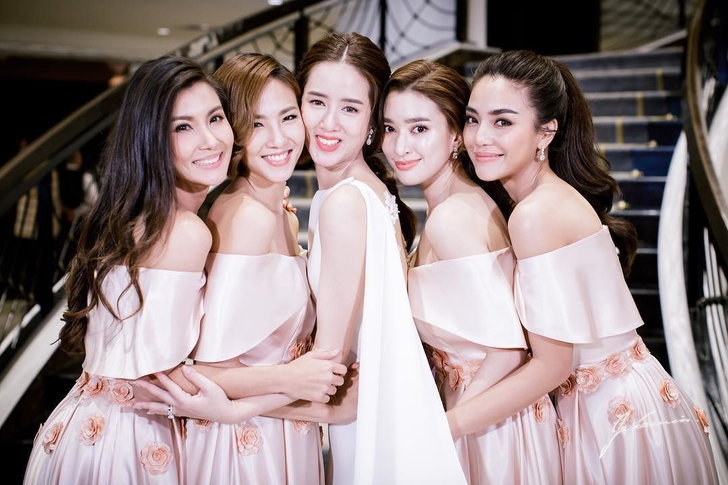 ชุดเพื่อนเจ้าสาว ธีมสีชมพู