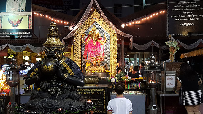 รวม 7 สถานที่ ไหว้ขอพรความรัก เตรียมสละโสด งานนี้เนื้อคู่มาแน่