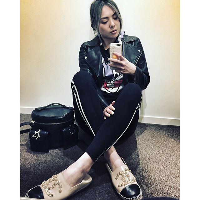 11906176_925765900850360_789677942_n