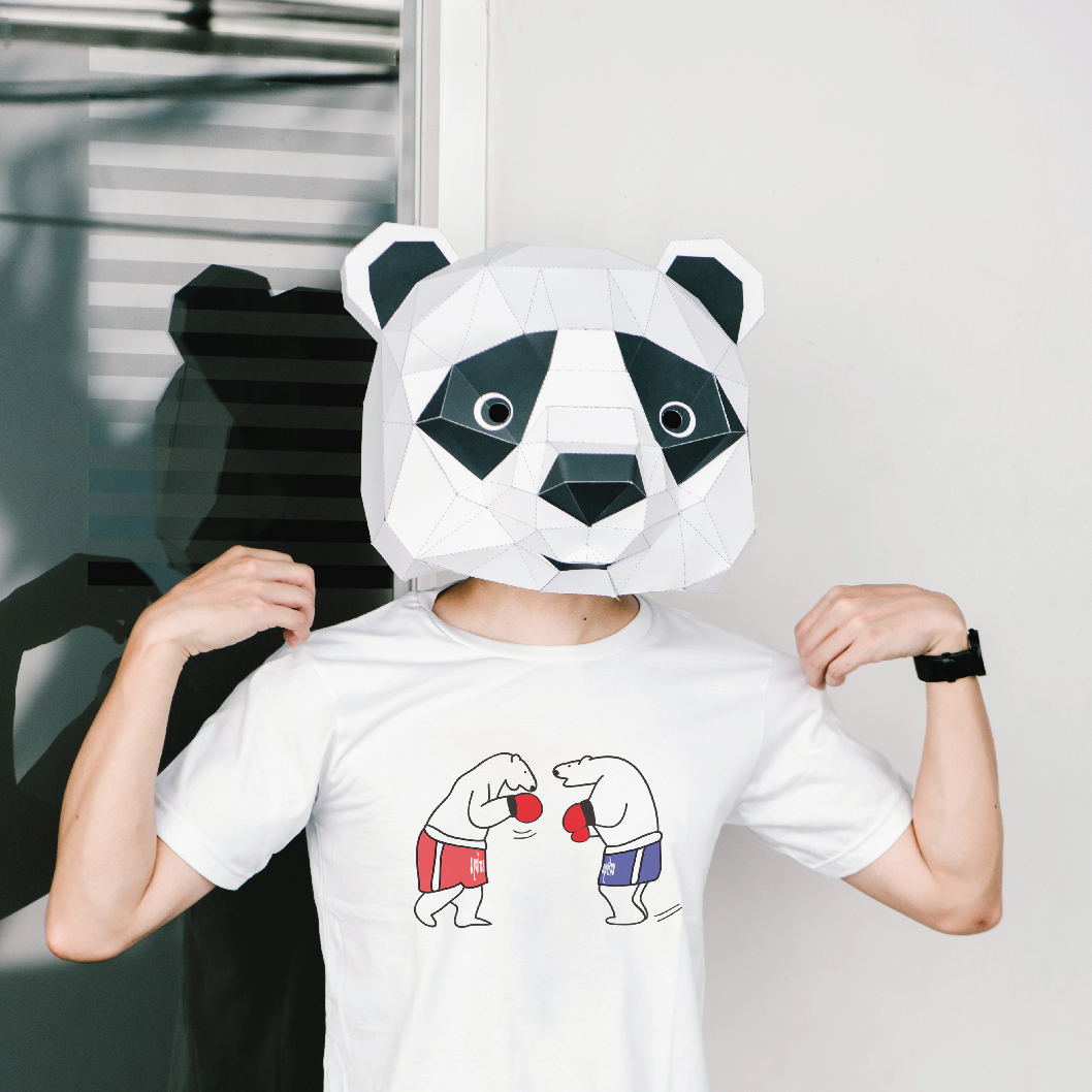 LET THEM FIGHT! t-shirt : 790 THB - ABEARABLE -
