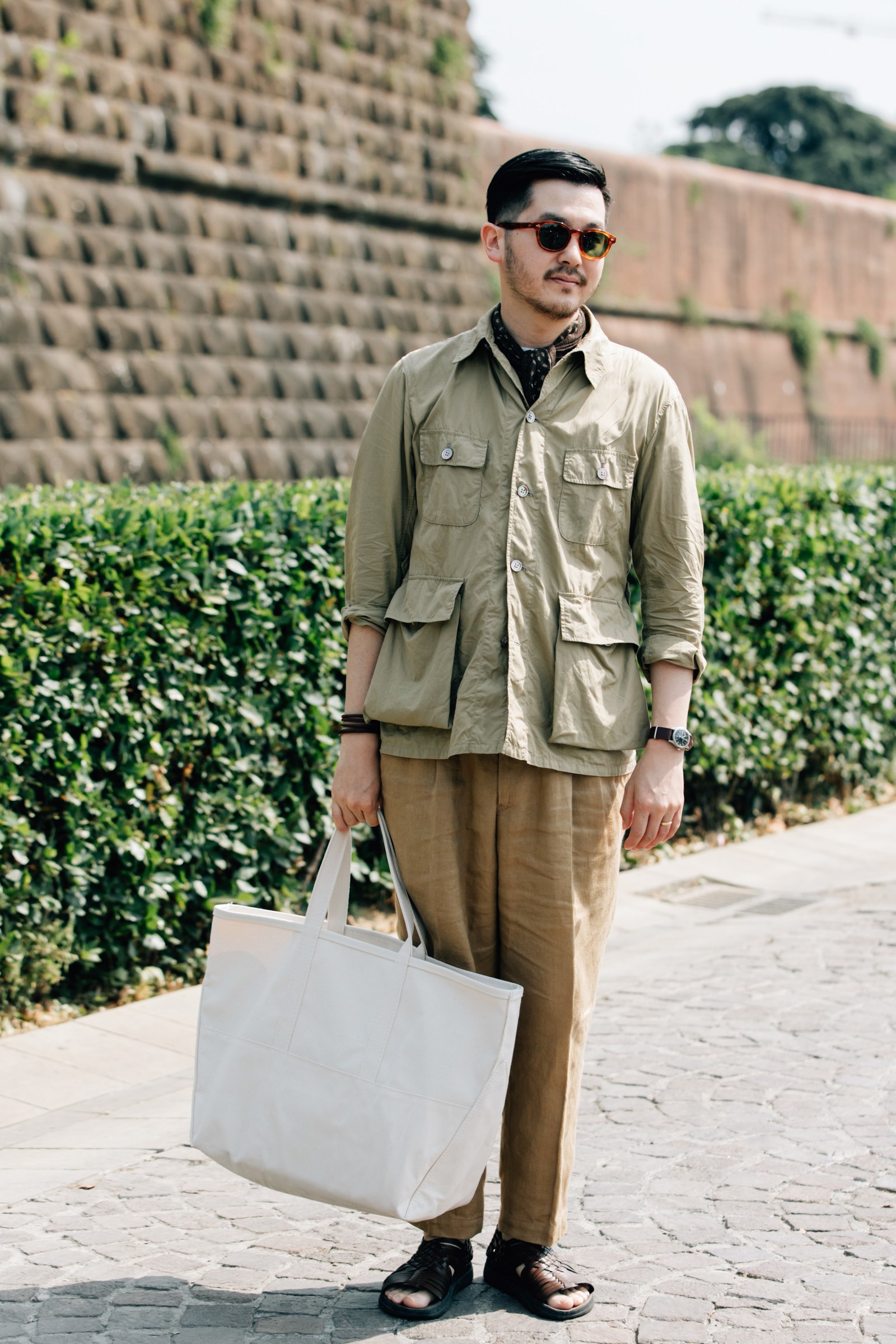 Tote bag