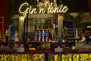 Photos by The Smokey Bar