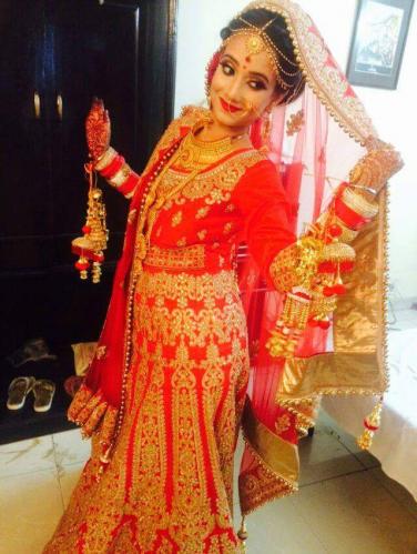 Photos by Anshika's makeovers