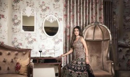 Photos by Makeup Mistress