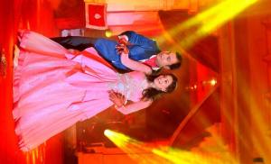 Photos by DK Wedding Studio