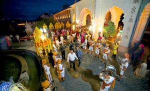 Photos by DK Wedding Studio