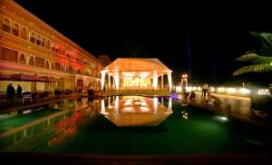 Photos by DK Wedding Studio