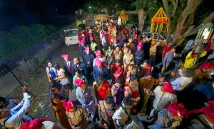 Photos by DK Wedding Studio