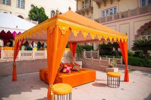 Photos by theme weavers design
