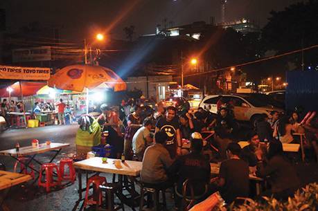 Wisatawan-Kuliner-di-Jakarta-yang-Maknyooss-Part-1-photo2-39-GDS-Channel.jpg