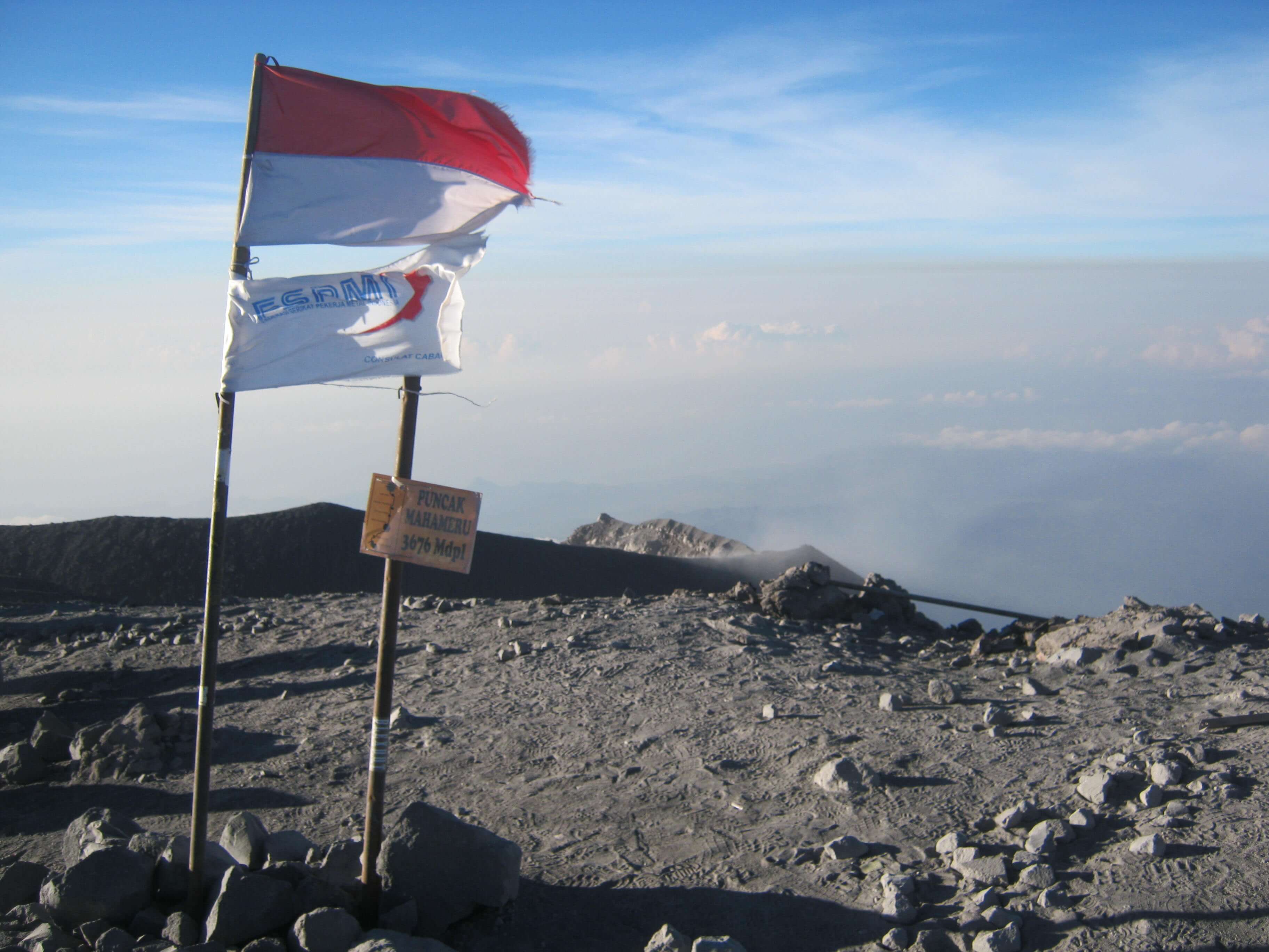 Puncak Mahameru by PMTG adventure