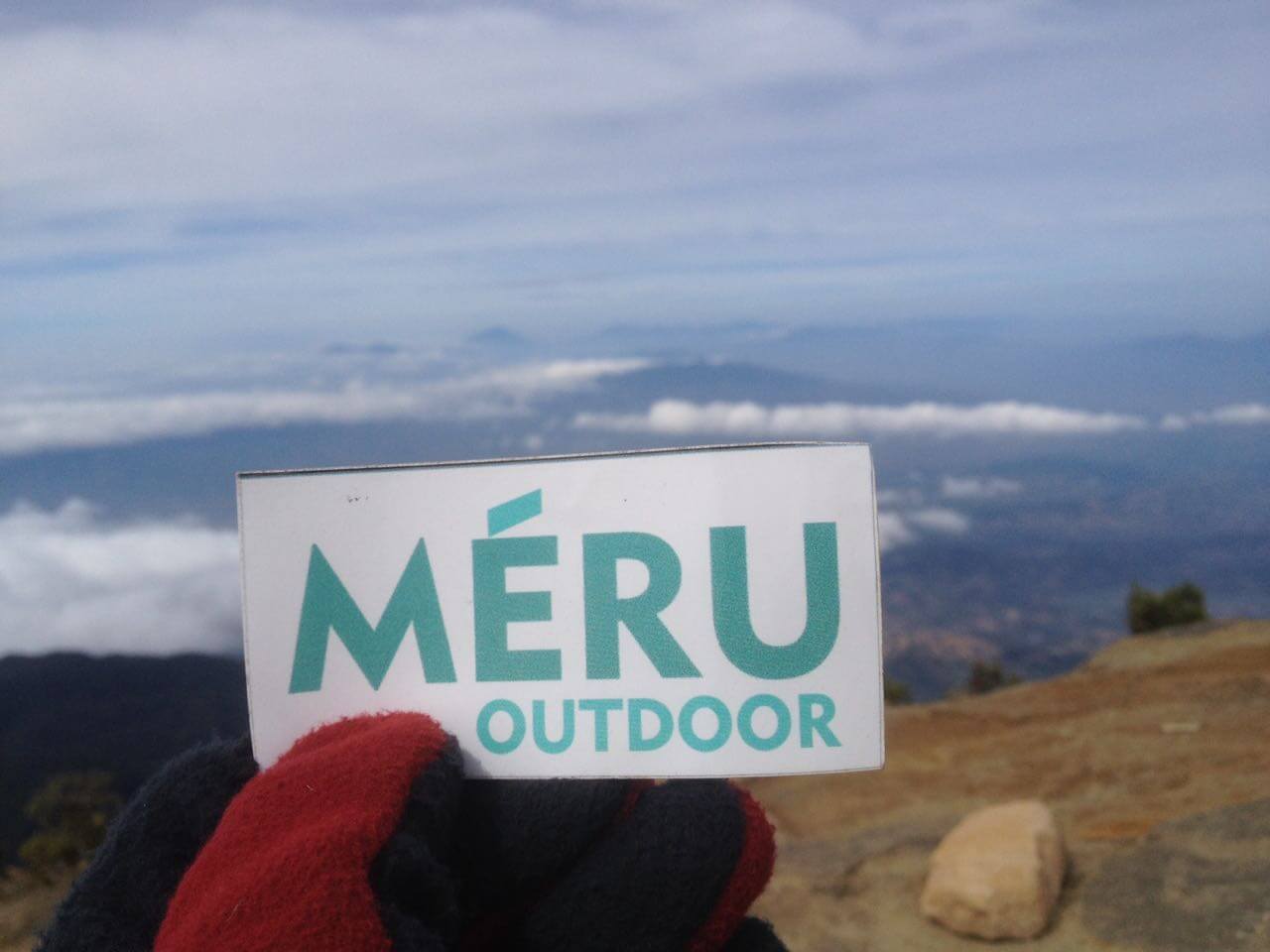 MERU Outdoor Cirebon di Puncak Gunung Ciremai 3078 mdpl (Foto oleh : @afvendiant)