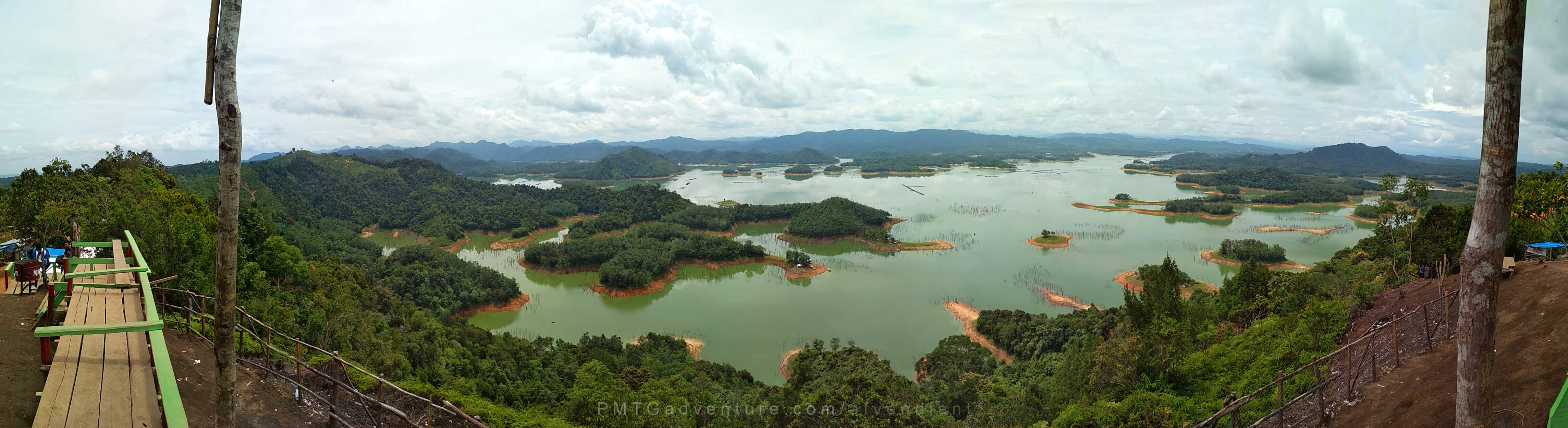 Panorama Wisata Alam Ulu Kasok yang mirip Raja Ampat (Foto oleh : @afvendiant)