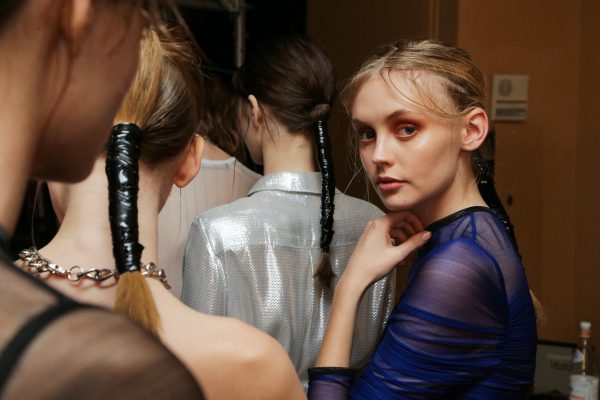 contemporary backstage -413