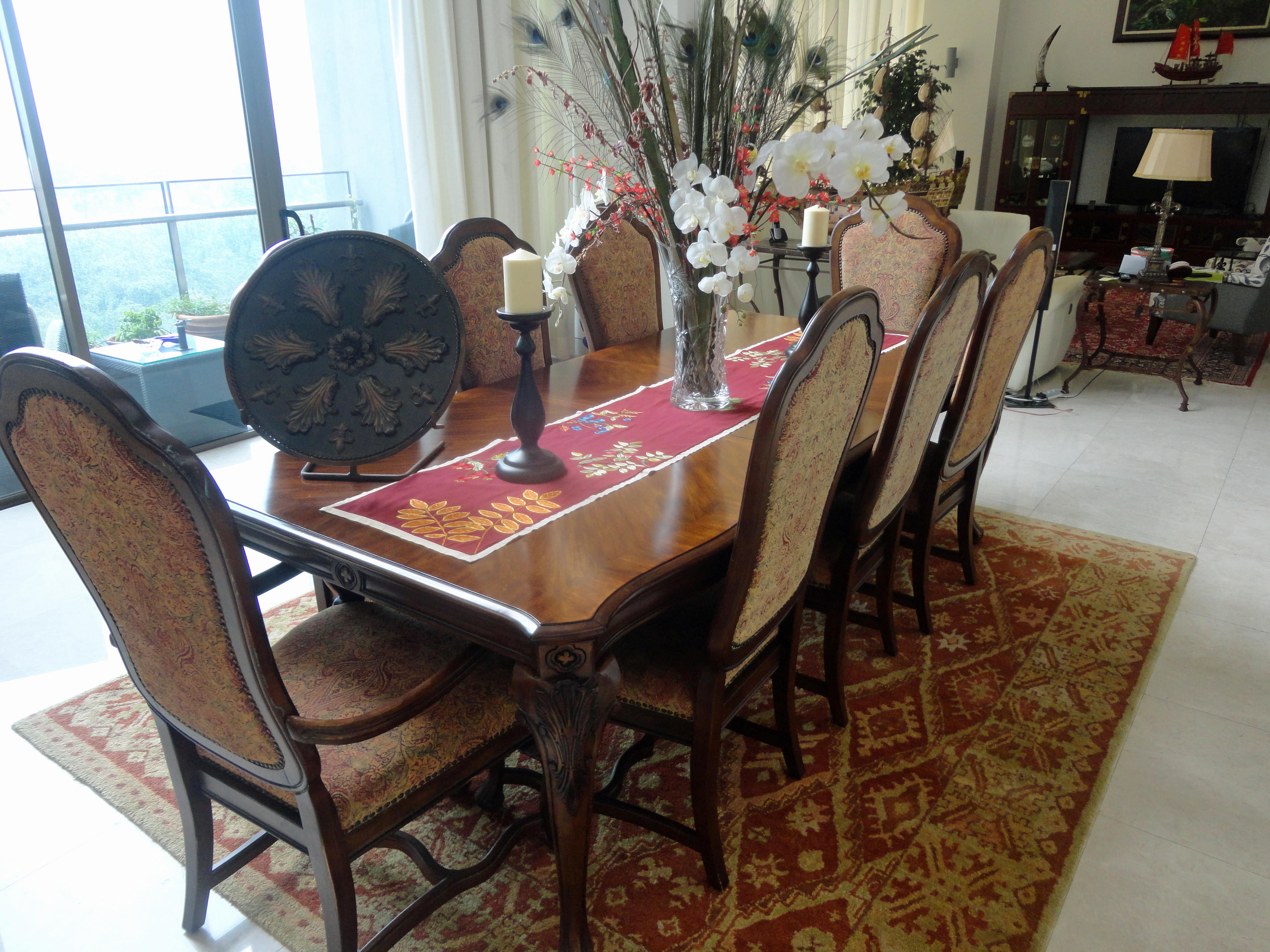 Dining room set Secondhand.my