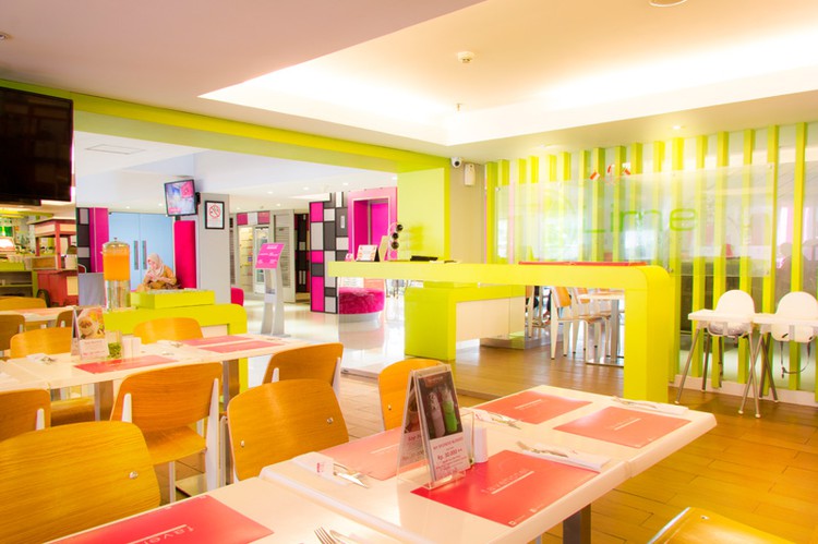 paket-meeting-di-favehotel-gatot-subroto,-reggae-room,-lobby-7