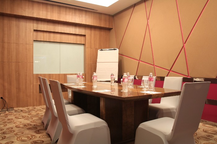 paket-meeting-di-favehotel-ltc-glodok,-delta-room-2