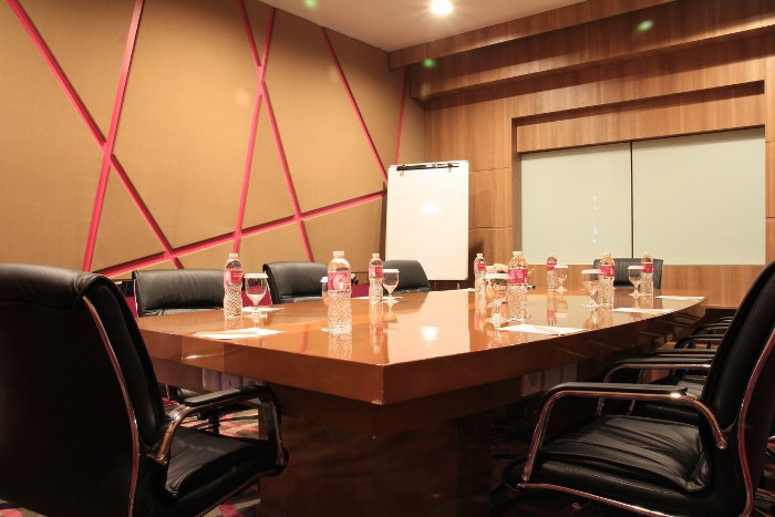 paket-meeting-di-favehotel-ltc-glodok,-echo-room-2
