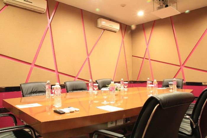 paket-meeting-di-favehotel-ltc-glodok,-echo-room-3
