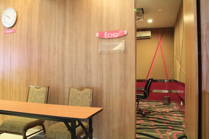 paket-meeting-di-favehotel-ltc-glodok,-echo-room-4