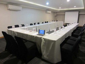 photo of PITUNG 2 Room, Favehotel PGC Cililitan 4