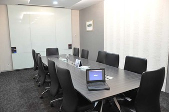 photo of Rhone Room, Lt 35 di Equity Tower 0 1