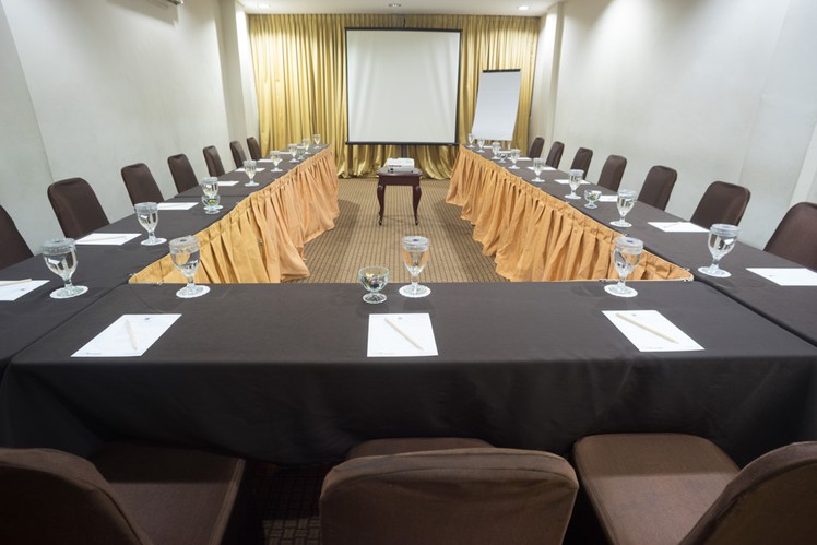 paket-meeting-di-blue-sky-pandurata-boutique-hotel,-sangata-room-2