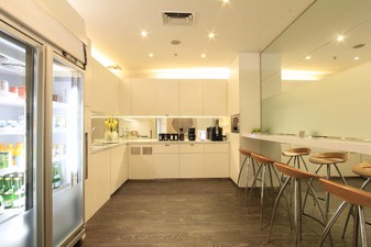 photo of IDX Meeting Room, Lt. 17, Bursa Efek Indonesia SCBD 5 7