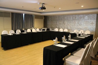 photo of The Meeting Room, Harper Kuta Bali 1 1