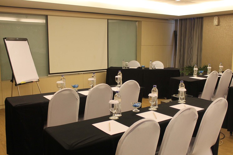 paket-meeting-di-harper-kuta-bali,-the-meeting-room-2