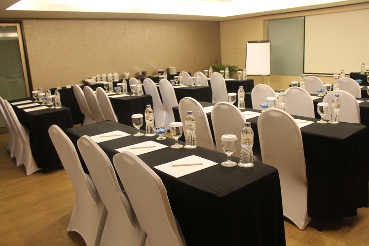 paket-meeting-di-harper-kuta-bali,-the-meeting-room-3