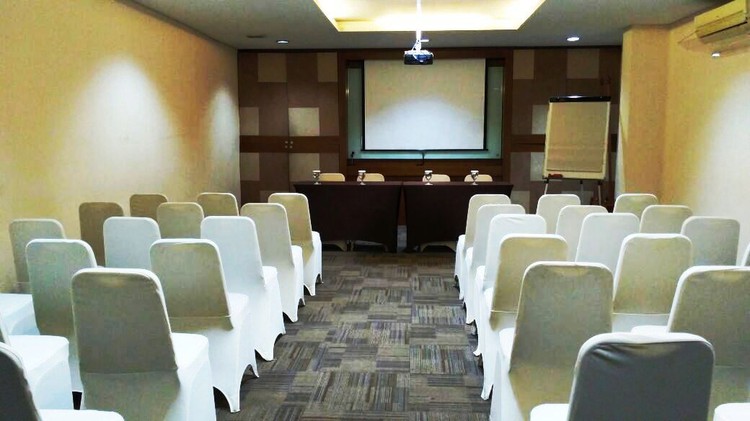 paket-meeting-di-ch-wahid-hasyim,-bougainville-room-3