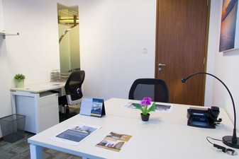 The Manhattan Square, Mid Tower, Ruang Kantor 4 Orang di The Manhattan Square, Mid Tower - 1