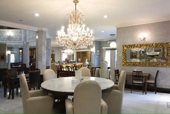 photo of Chateau D Arimibi, Arimbi Pejaten Suites 1 3