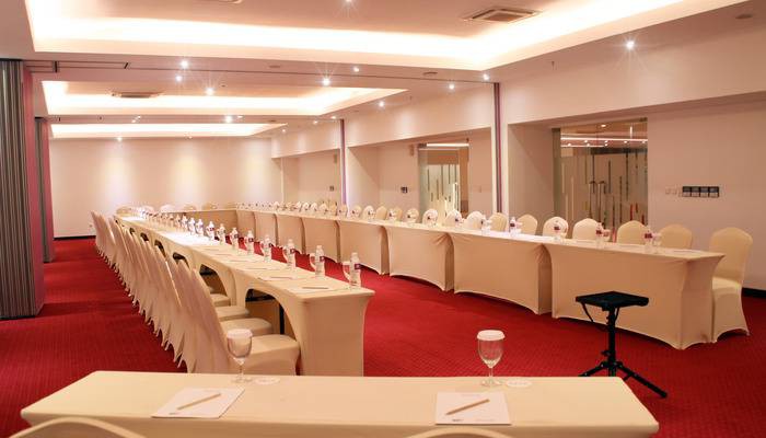 paket-meeting-di-favehotel-kuta---kartika-plaza,-kartika-sabha-1-1