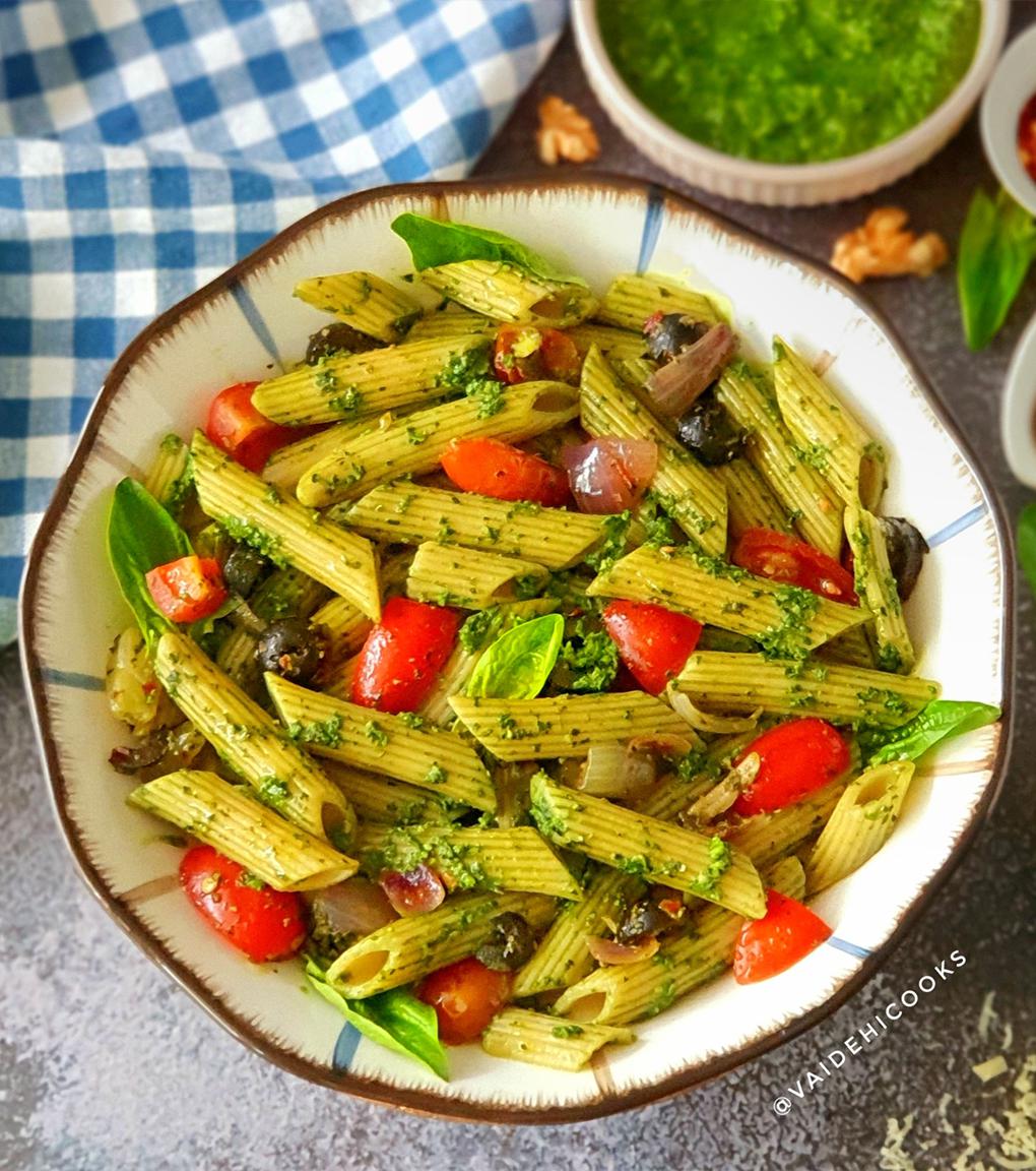 Penne with Mixed Greens Pesto YoRipe