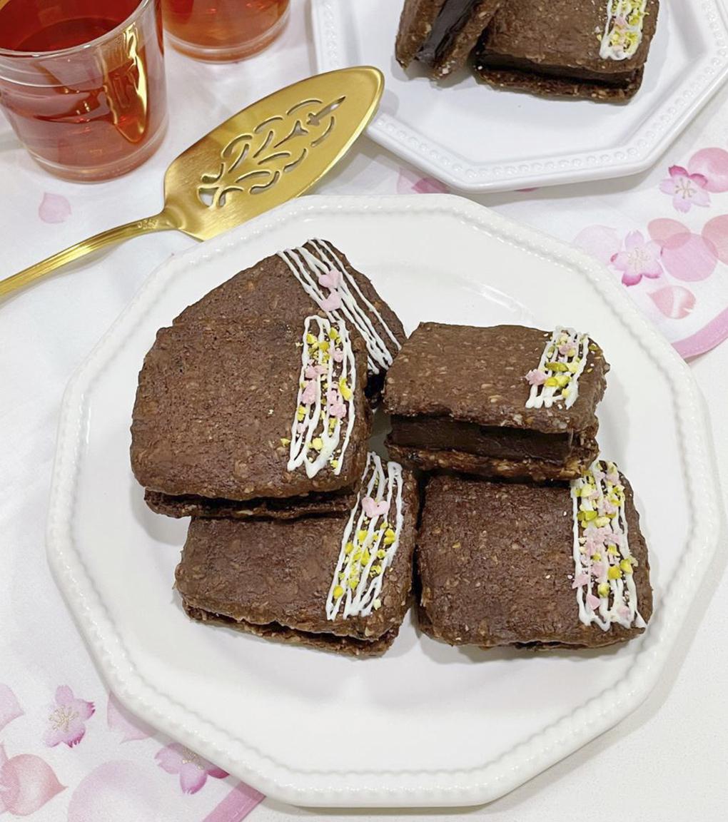 Chocolate Ganache Sandwich Cookies YoRipe
