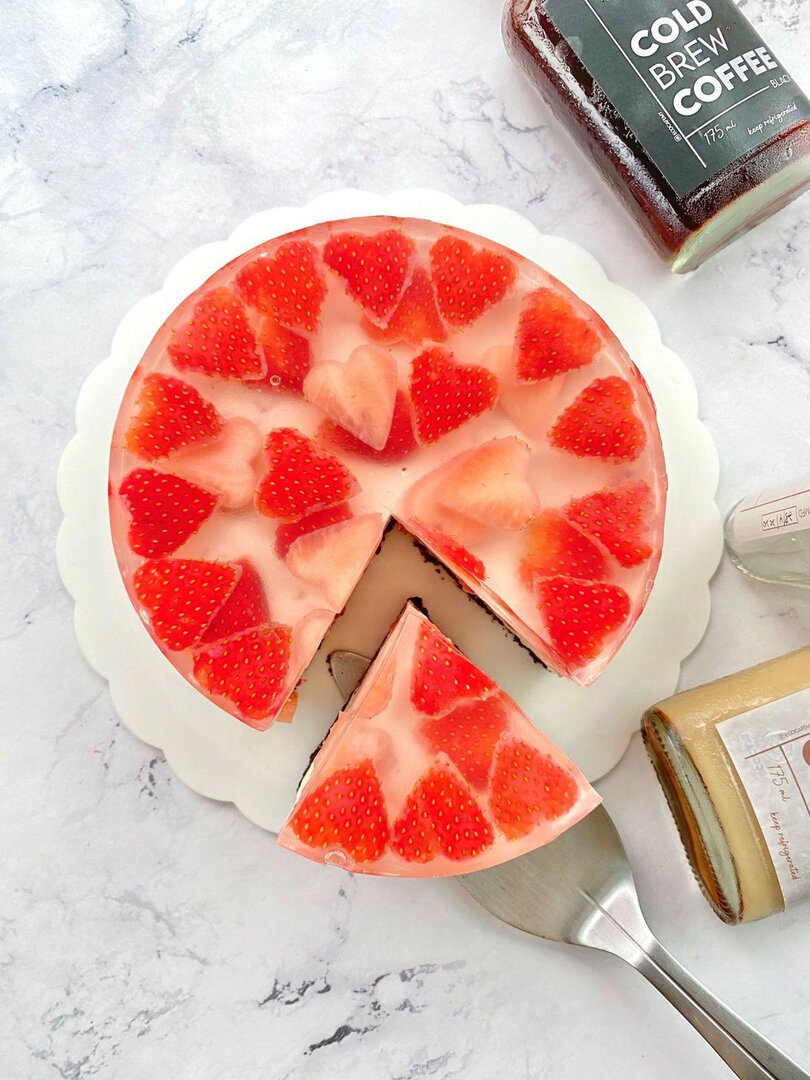 Strawberry Jelly Mousse Cake YoRipe