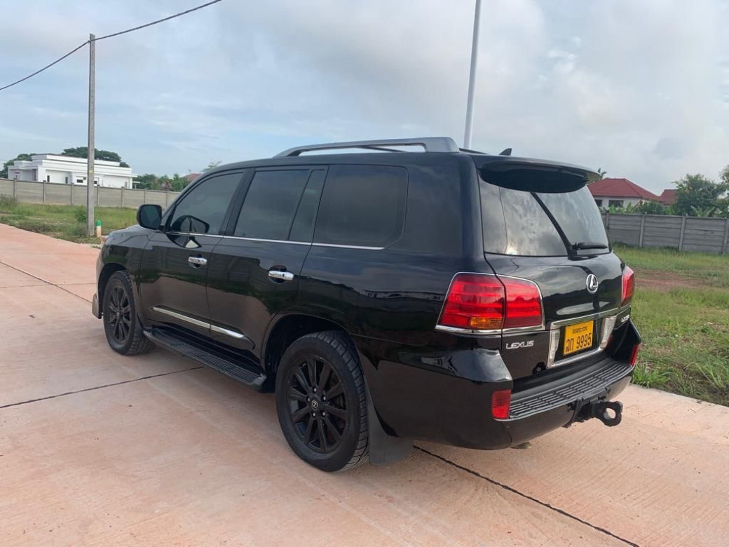 ມືສອງ Lexus 570 ສຳລັບຂາຍໃນ ສີໂຄດຕະບອງ ນະຄອນຫຼວງວຽງຈັນ ID 76097