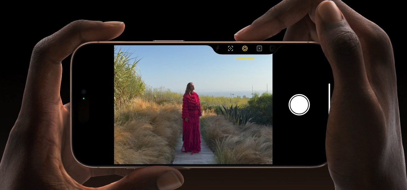 iphone 16 pro malaysia slide zoom, side camera